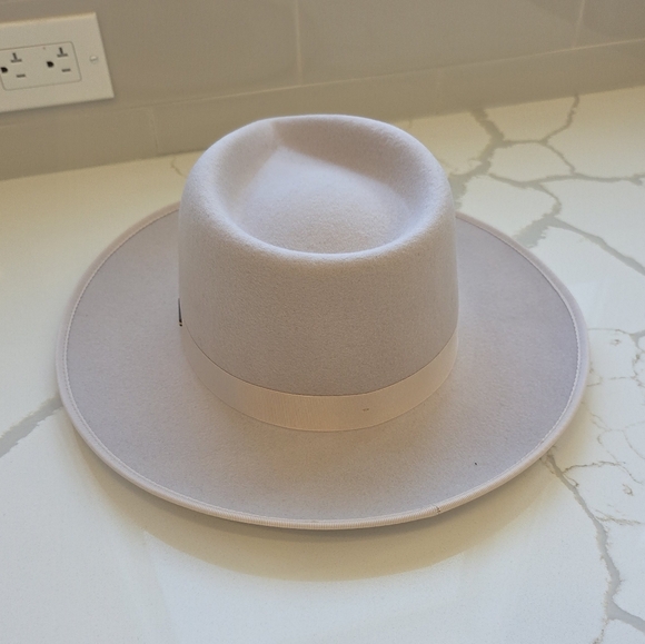 Gigi Pip Monroe Rancher - Picture 3 of 8